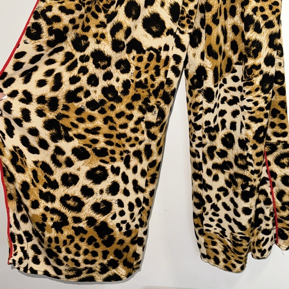 TOXIK 3-  Leopard Print Wide Leg Pant Suit size Medium - Picture 13 of 16